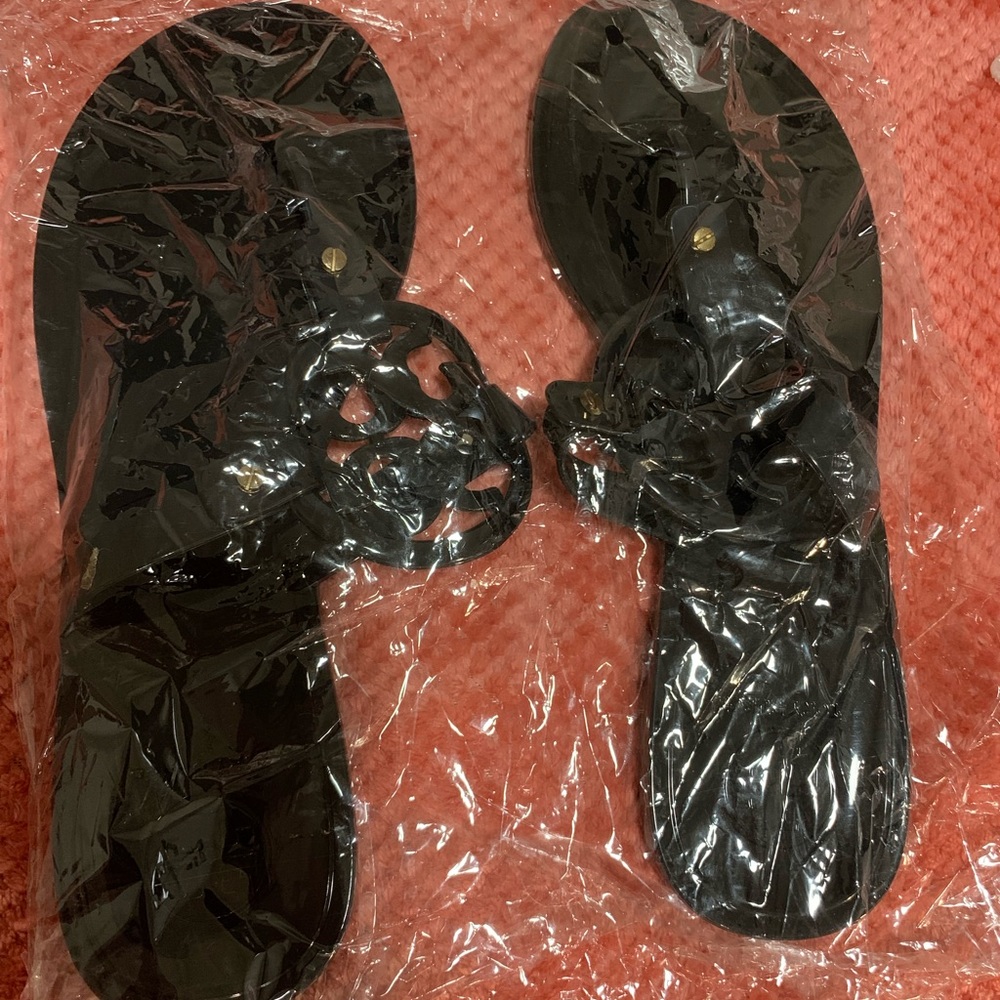 NEW Tory Burch Thong Jelly Sandals
